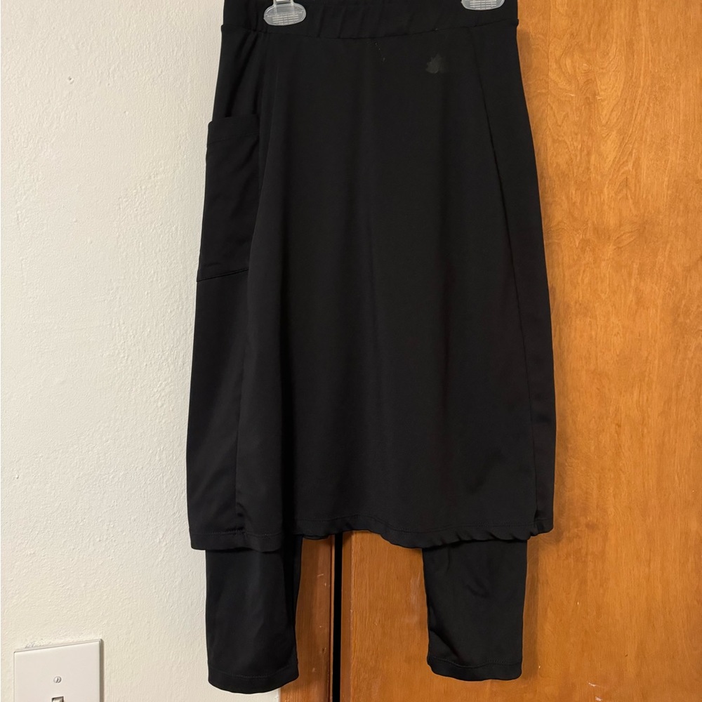 good condition black snoga athletics skirt